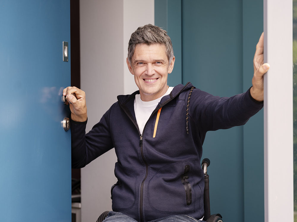 “I feel more confident using Luja, because I know that when no more urine comes out, my bladder is empty, and I don’t have to worry about it anymore.”