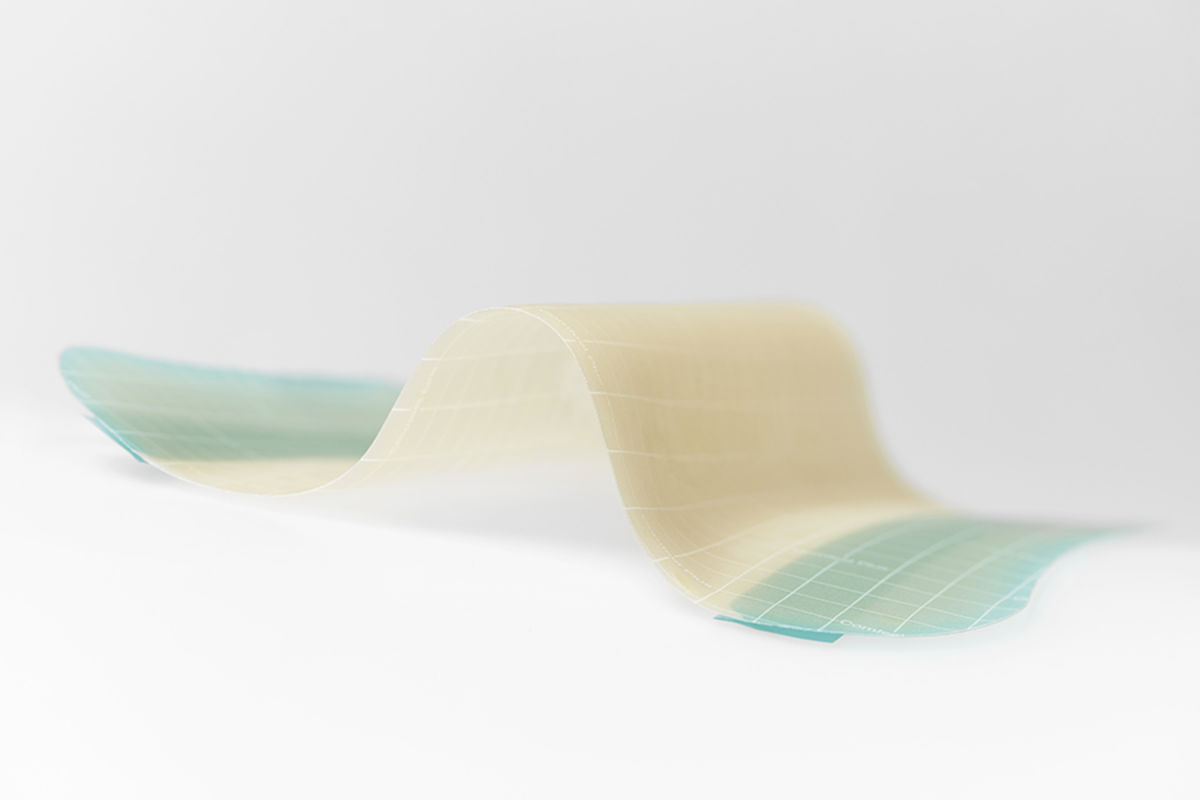 What is a hydrocolloid dressing and how does it work?